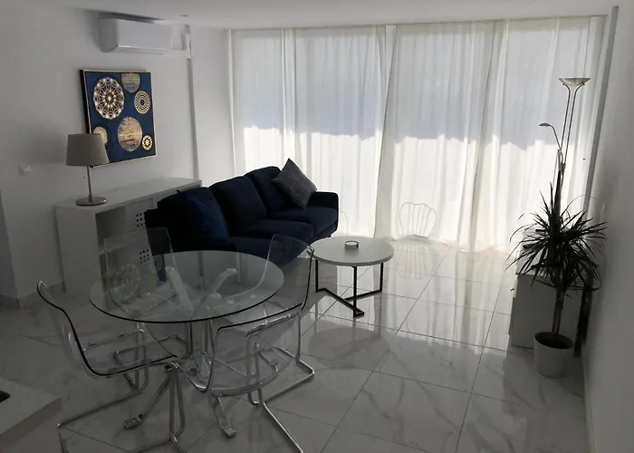 Apartment Sea View Near Port *